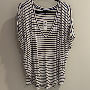 NWT EXPRESS LONDON TEE